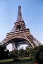 La Tour Eiffel depuis les jardins