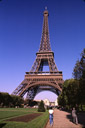 La Tour Eiffel, les jardins, l'école militaire